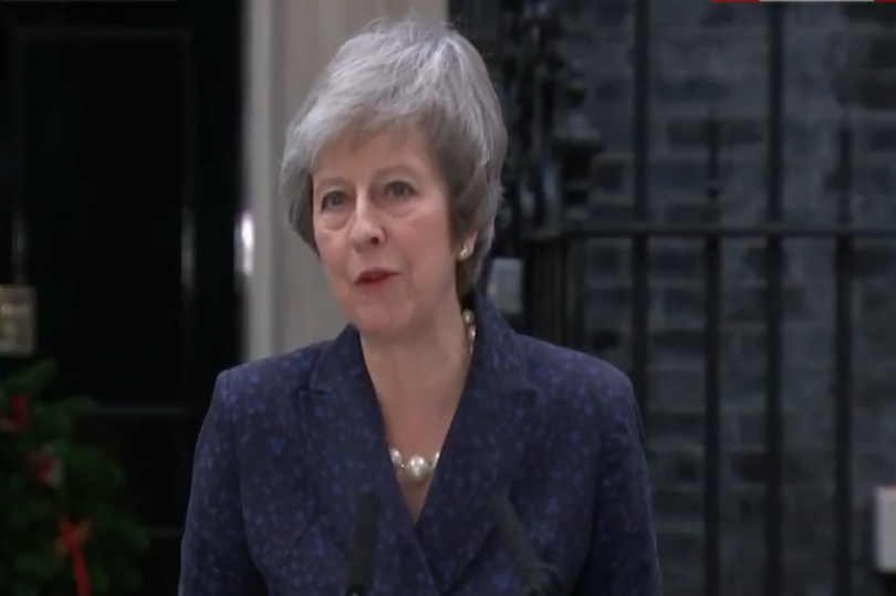 مكتب رئيسة الوزراء البريطانية يعلن إلغاء اجتماع الحكومة اليوم